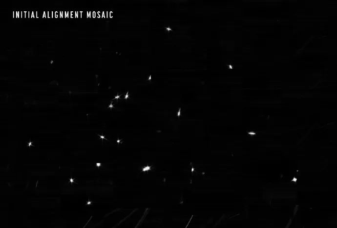 图1. 韦布拍的第一张照片，图源：NASA